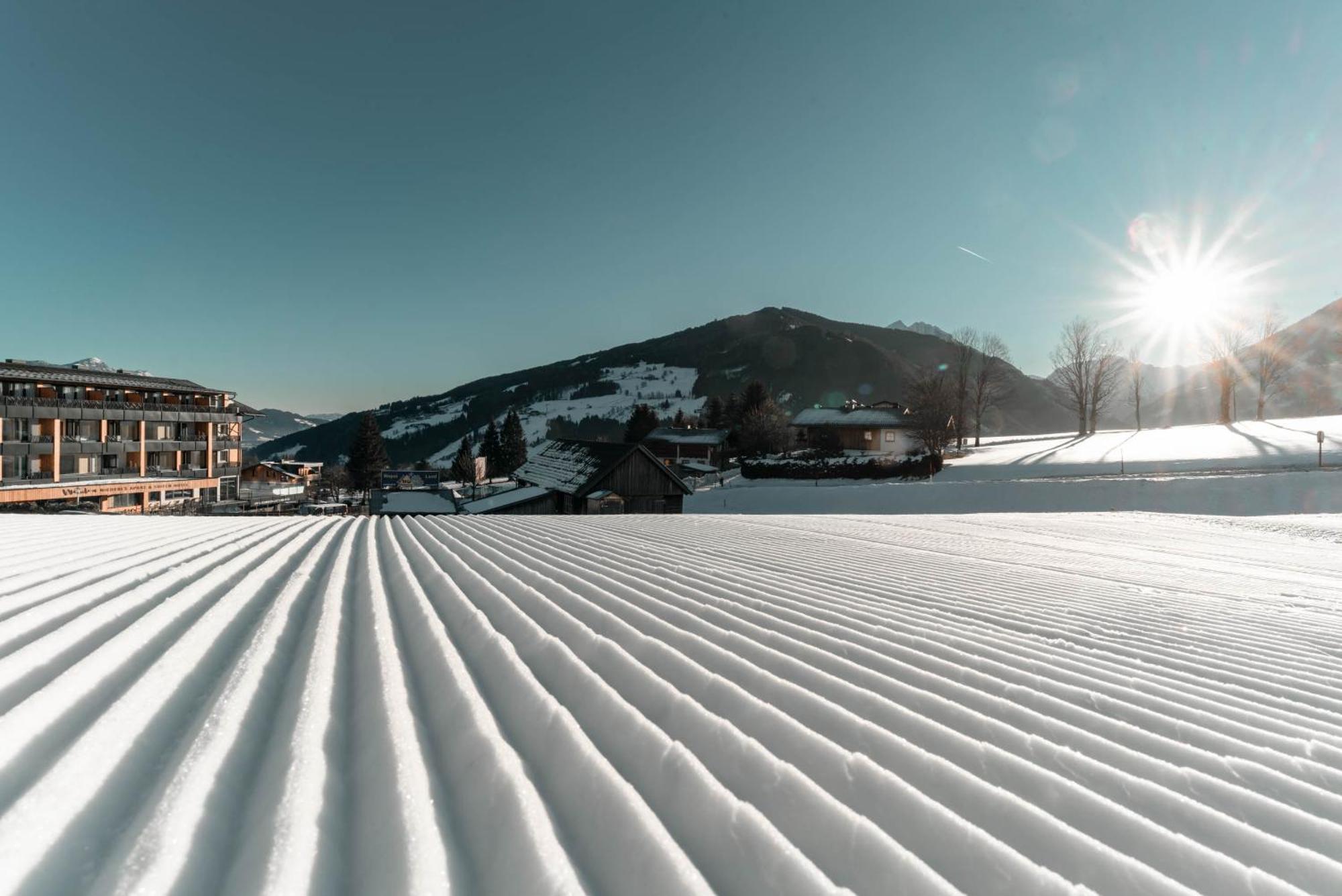 Apart & Suiten Hotel Weiden Schladming Buitenkant foto